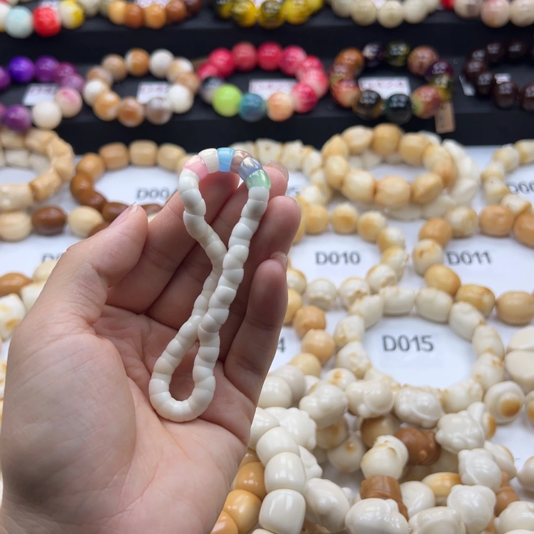 吊坠白玉菩提小肠18圈口
