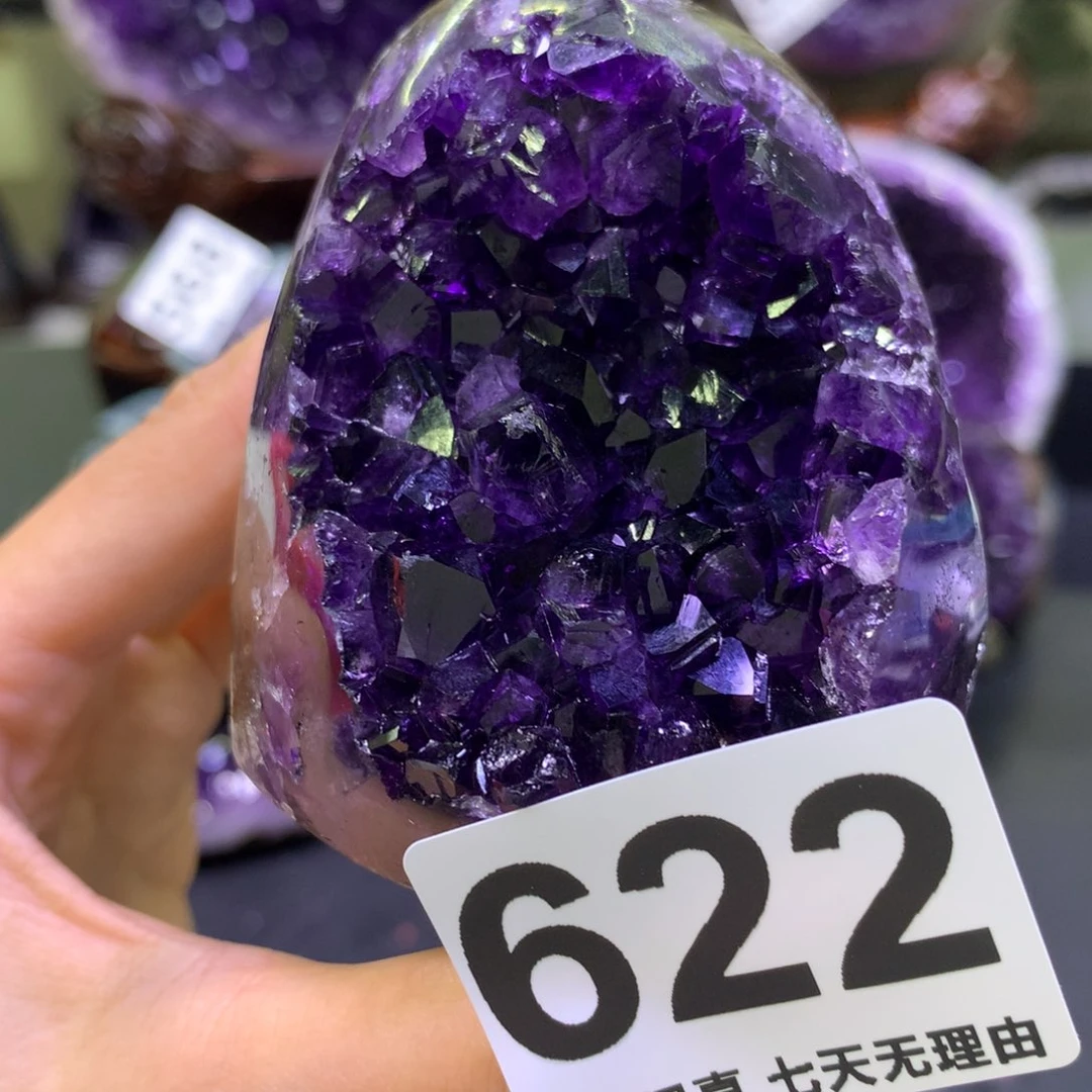 未镶嵌水晶大型摆件（非配饰）