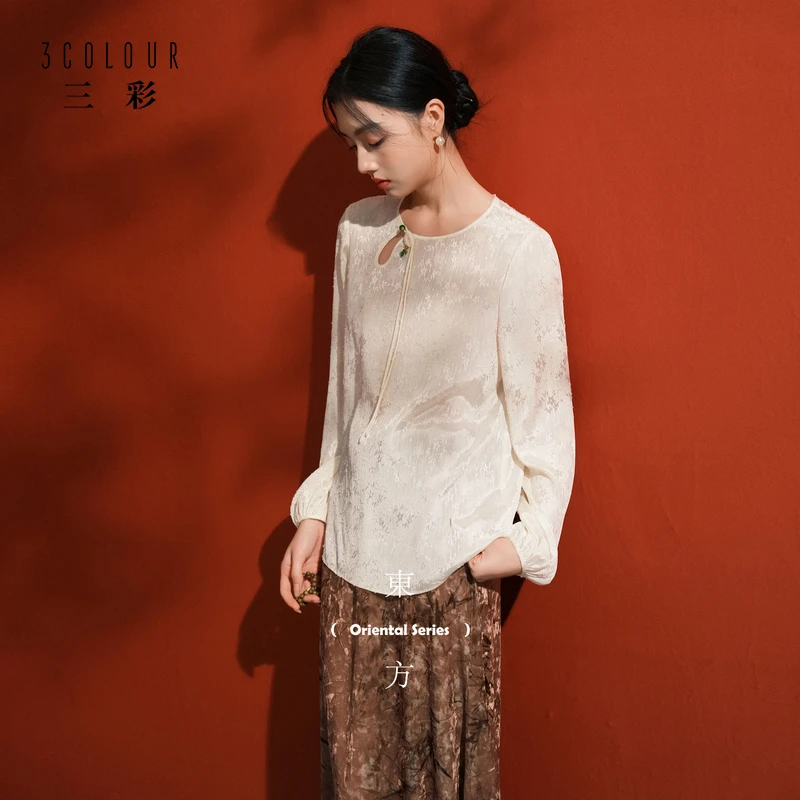 三彩【风清月白】2025初秋新款缎面提花小衫盘扣雪纺衫上衣女C