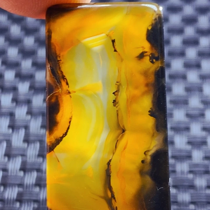 丁***强玛瑙/玉髓未镶嵌颈饰