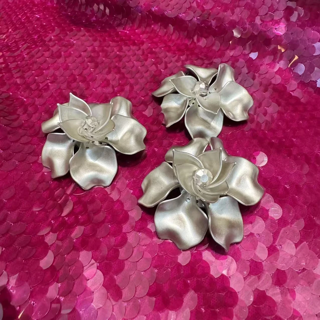 小香名媛风花朵纽扣粗花呢外套女服装饰胸花