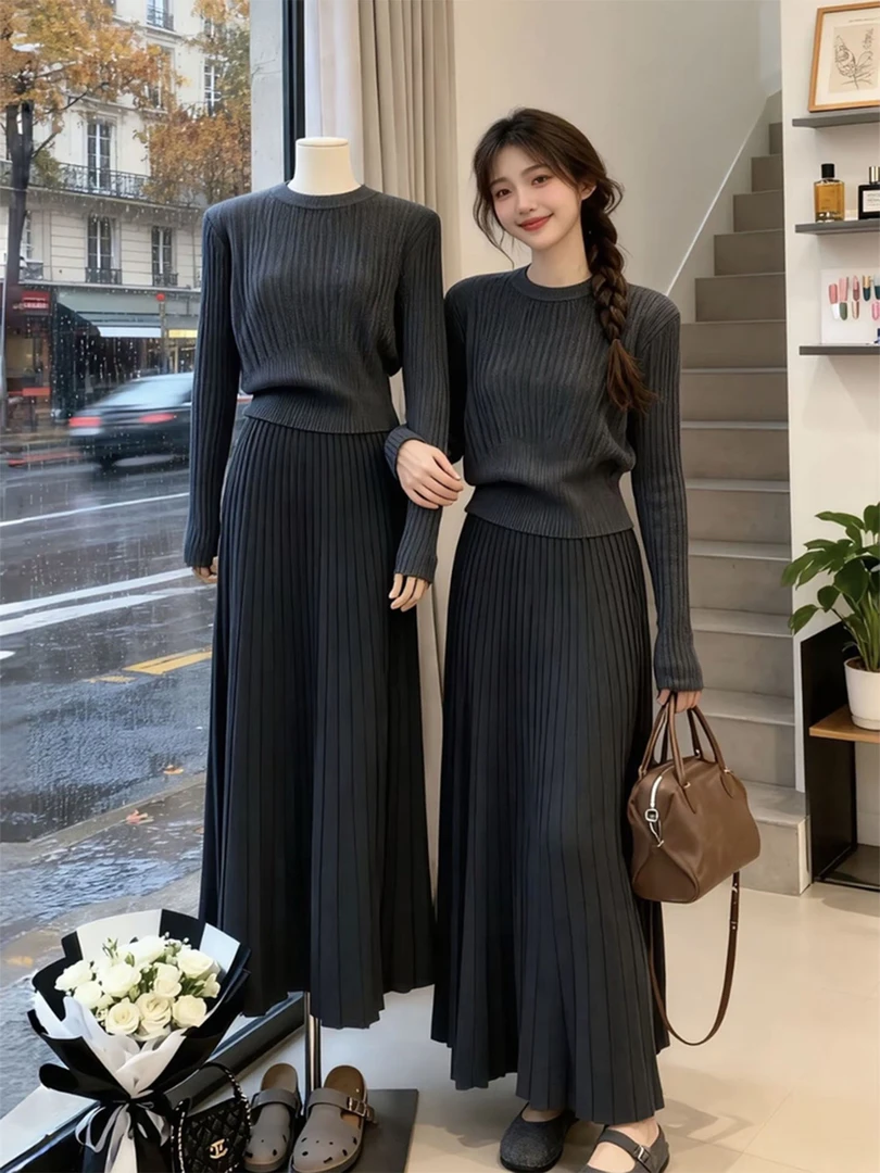 法式高级感灰色针织打底衫收腰显瘦气质半身裙女2025秋冬新款套装