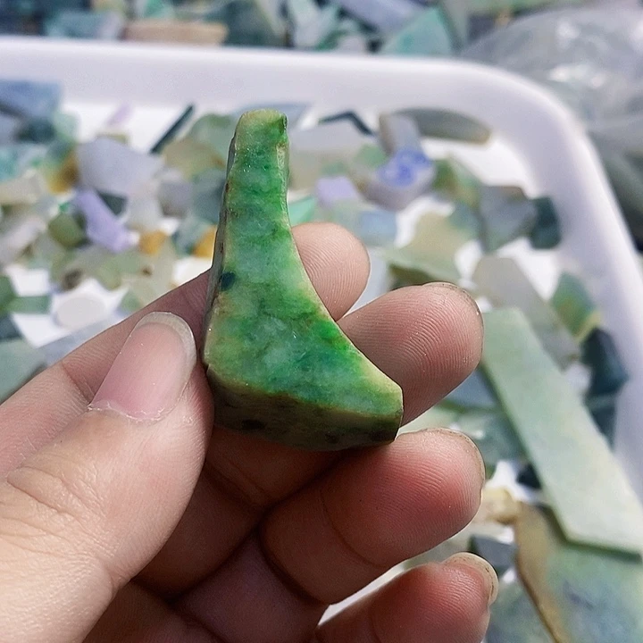 翡翠散珠天然翡翠A货挂件