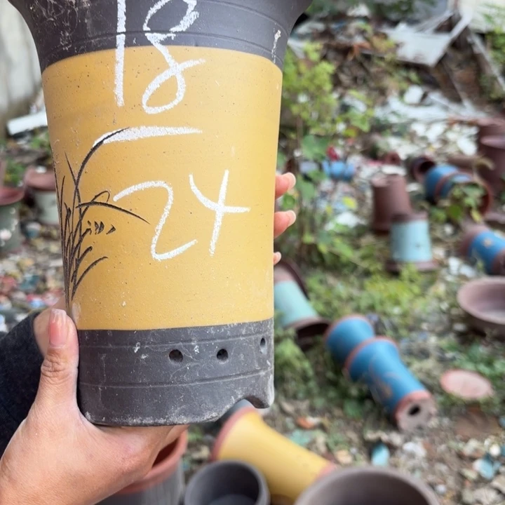 茶壶紫砂紫砂的颜色