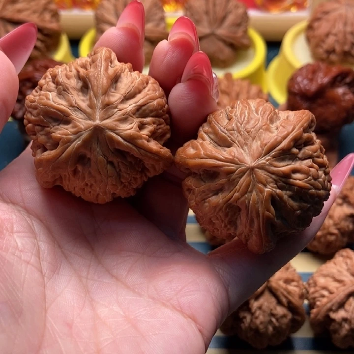 文玩核桃把件铁锤妹妹三棱正奔 43全品