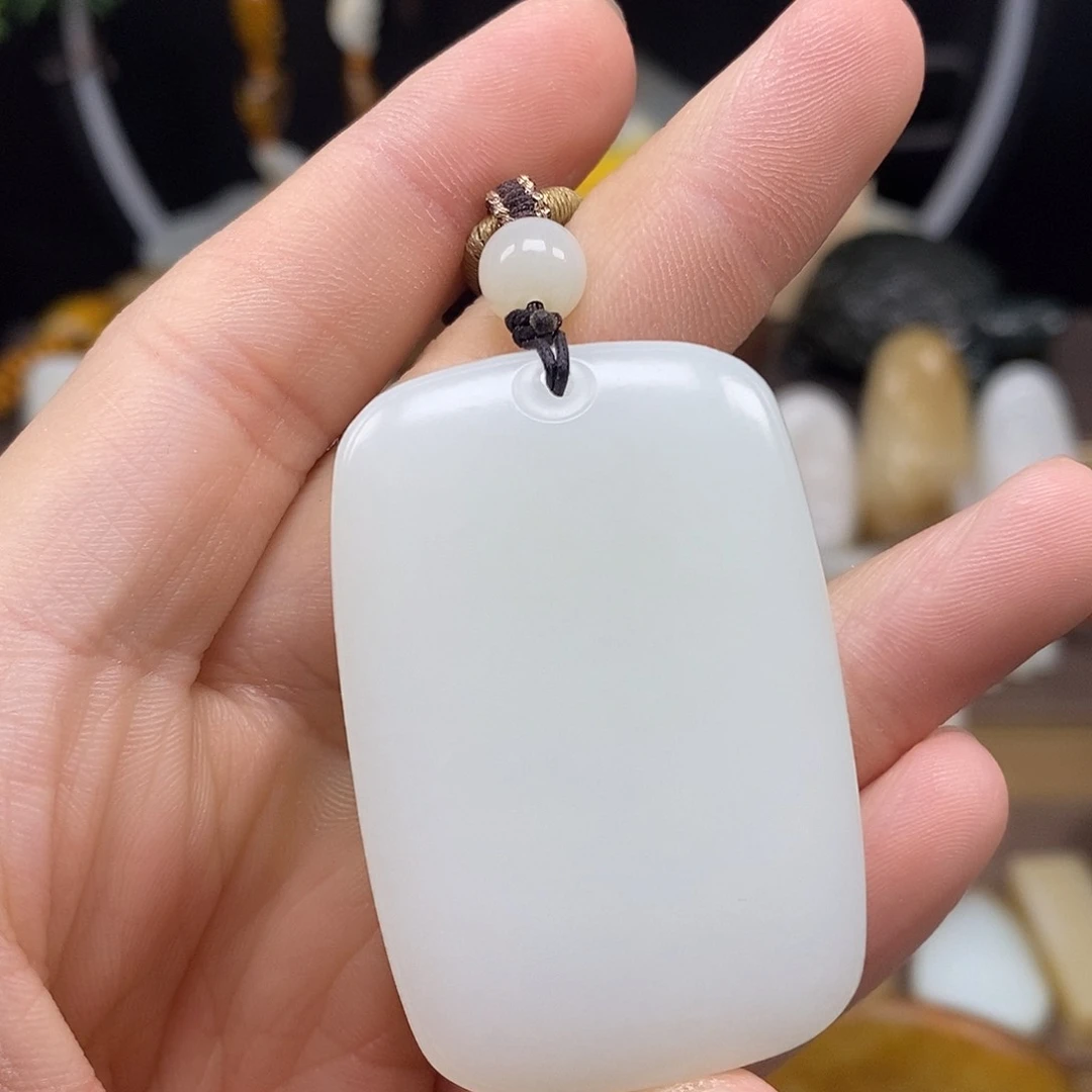 和田玉颈饰未镶嵌40