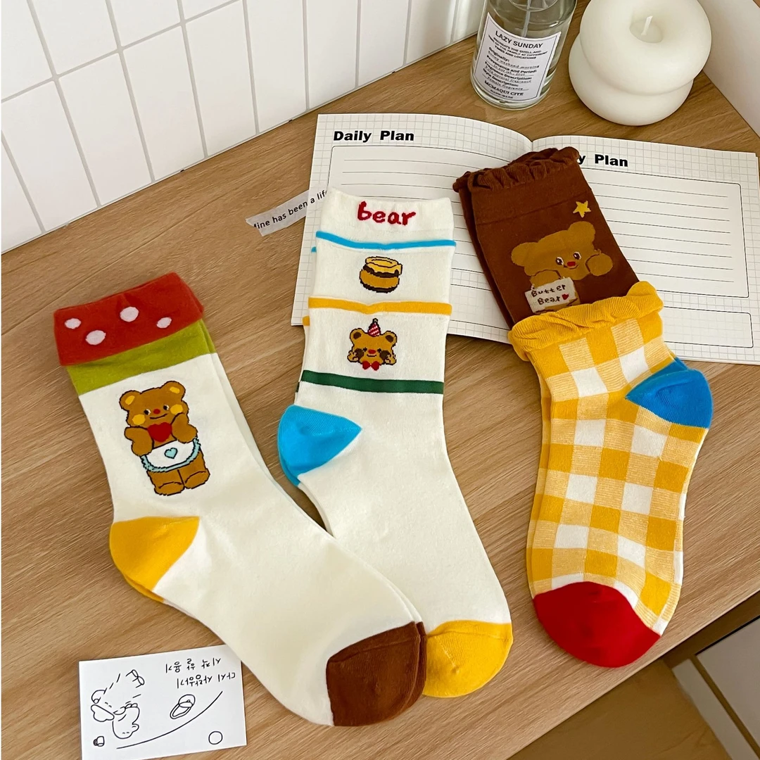 韩系 ins小众设计撞色黄油小熊中筒袜潮春秋卡通纯欲少女心堆堆袜