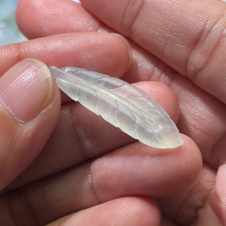 淇***圣定制翡翠未镶嵌翡翠