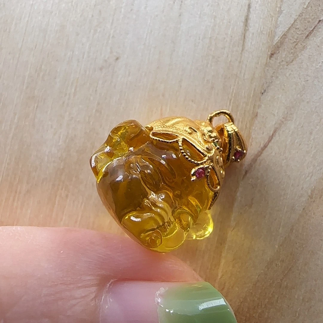 琥珀未镶嵌珠宝奇石