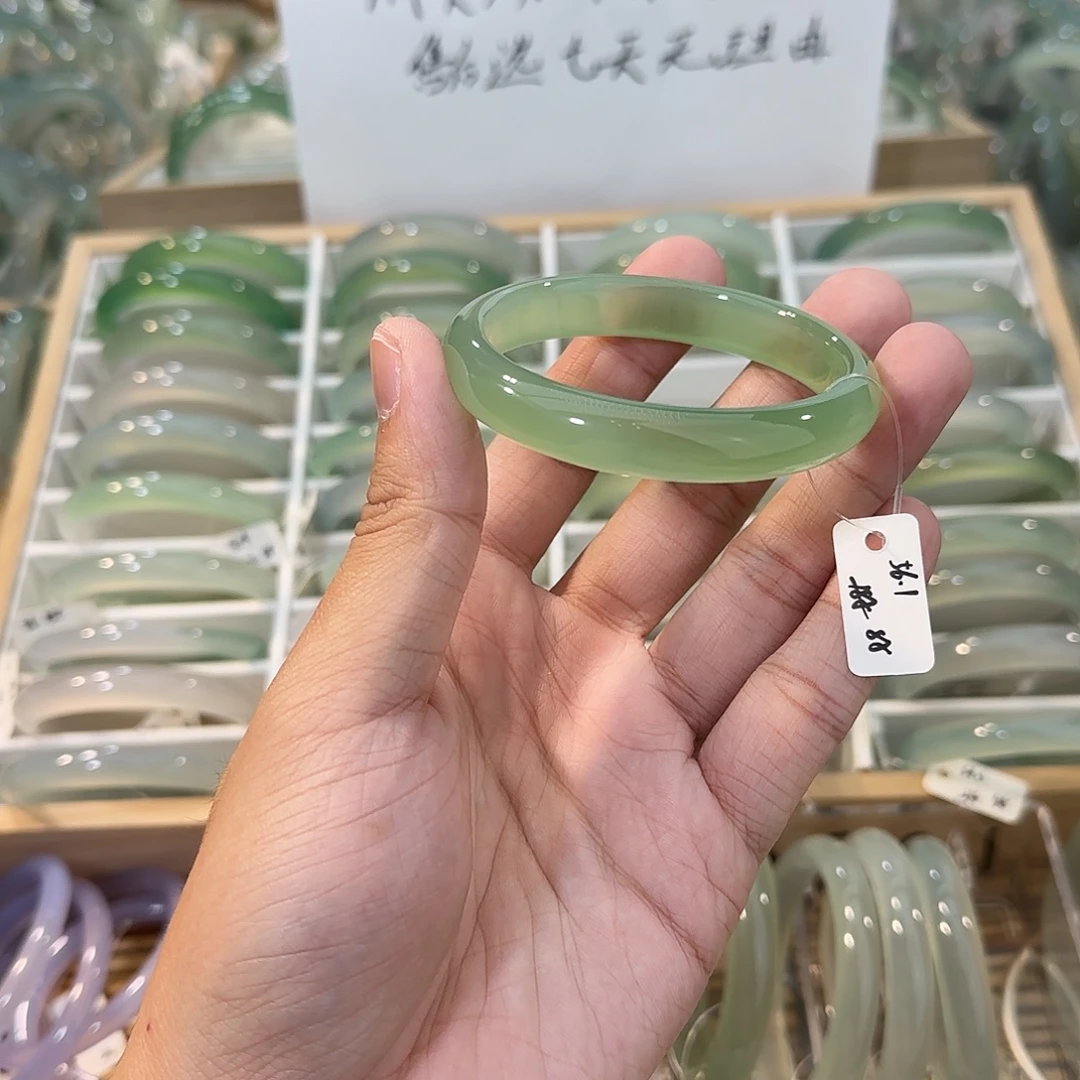 玛瑙/玉髓未镶嵌手镯圈口56.1