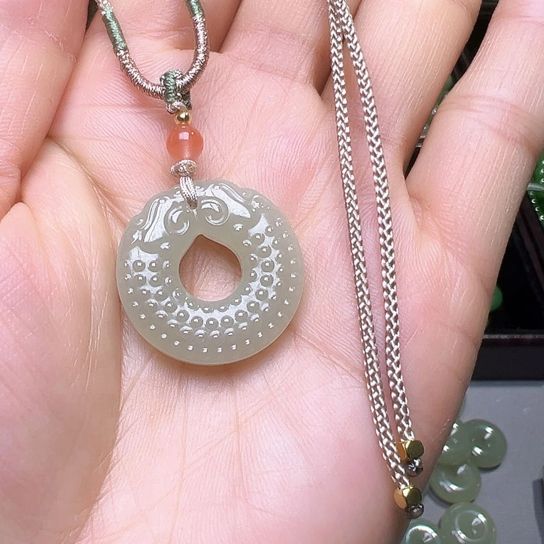 和田玉（碧玉）颈饰未镶嵌