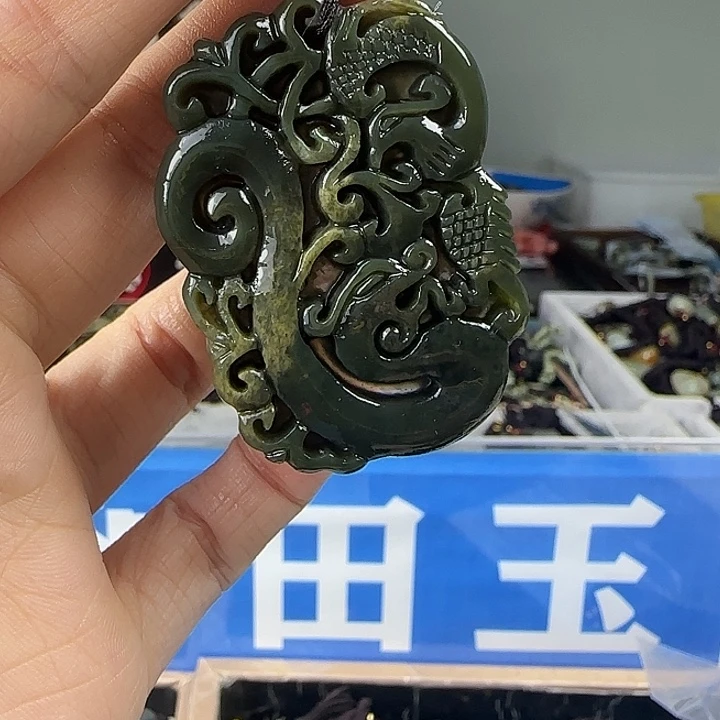 颈饰未镶嵌和田玉