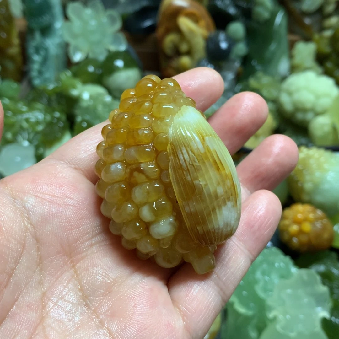 阿****岫玉未镶嵌手把手把