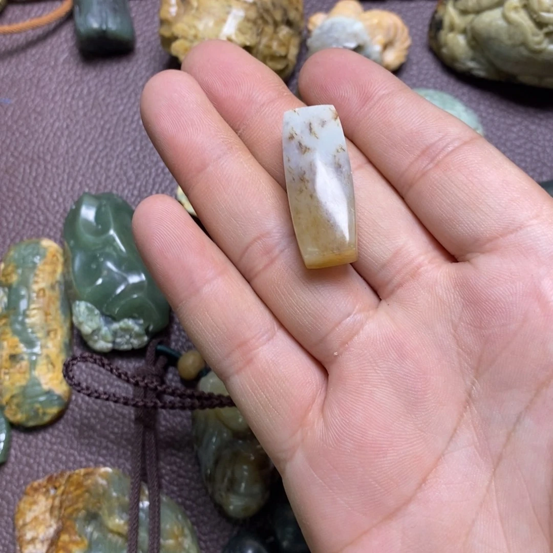 岫岩河磨玉（透闪石质玉）无未镶嵌寧****3