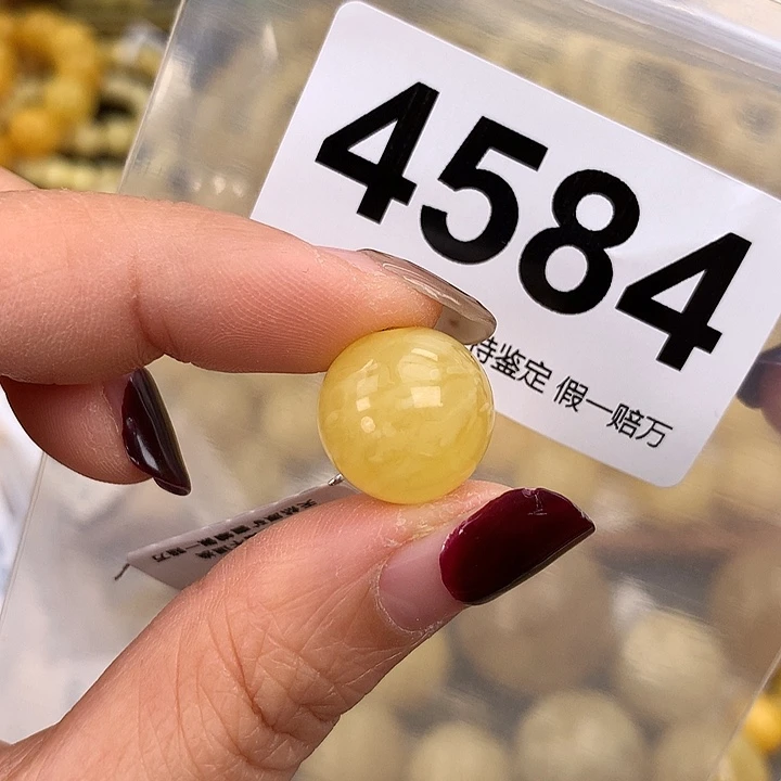 蜜蜡未镶嵌珠宝奇石15