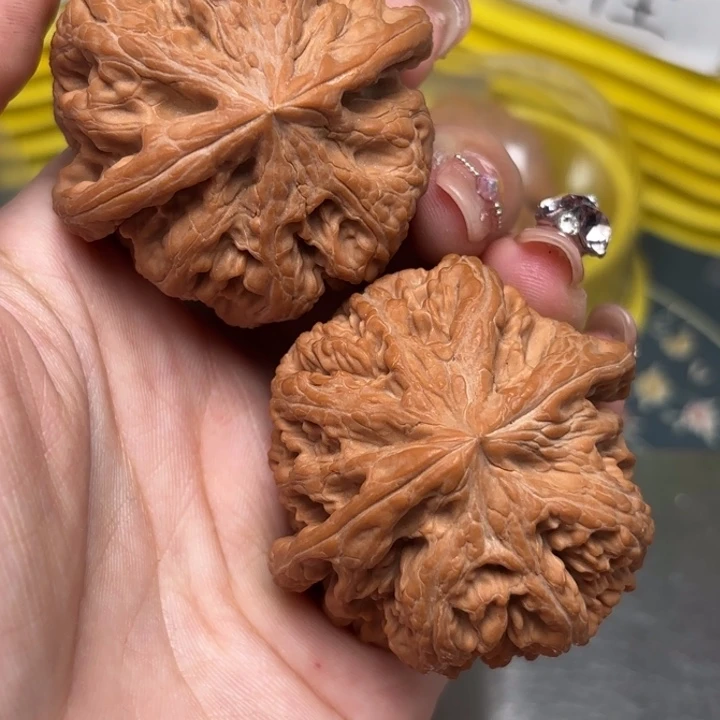 文玩核桃吊坠48-33336-02