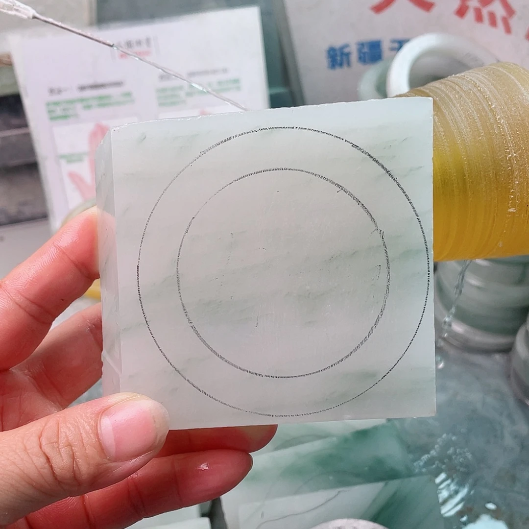 期***来定制石英质玉（天山翠）