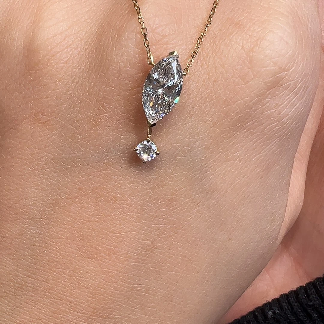 ****）实验室培育钻石颈饰18K金镶嵌@@YHH10906