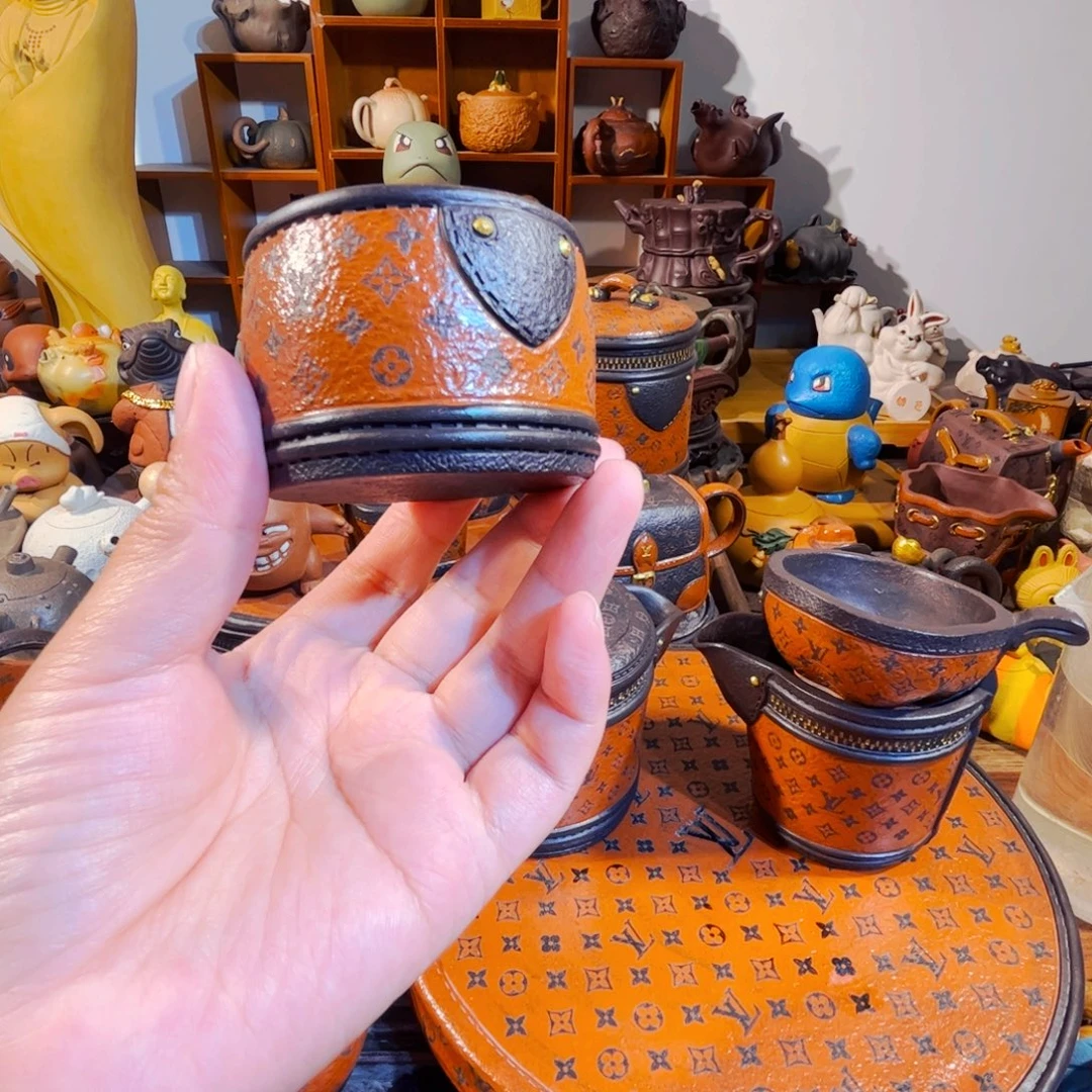 紫砂茶壶纯手工制作的时候真的