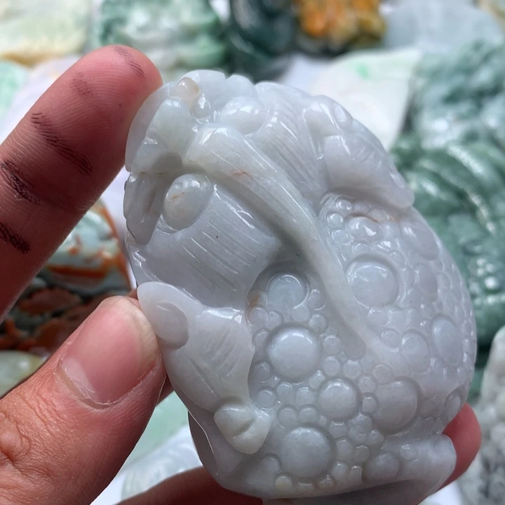 翡翠未镶嵌颈饰保真天然a货翡翠