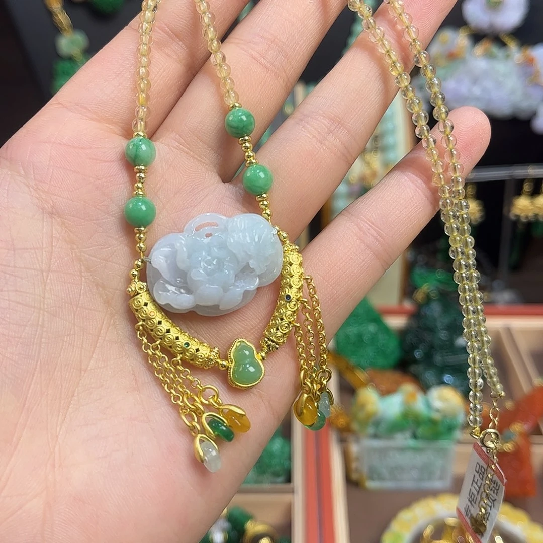 翡翠未镶嵌颈饰福利