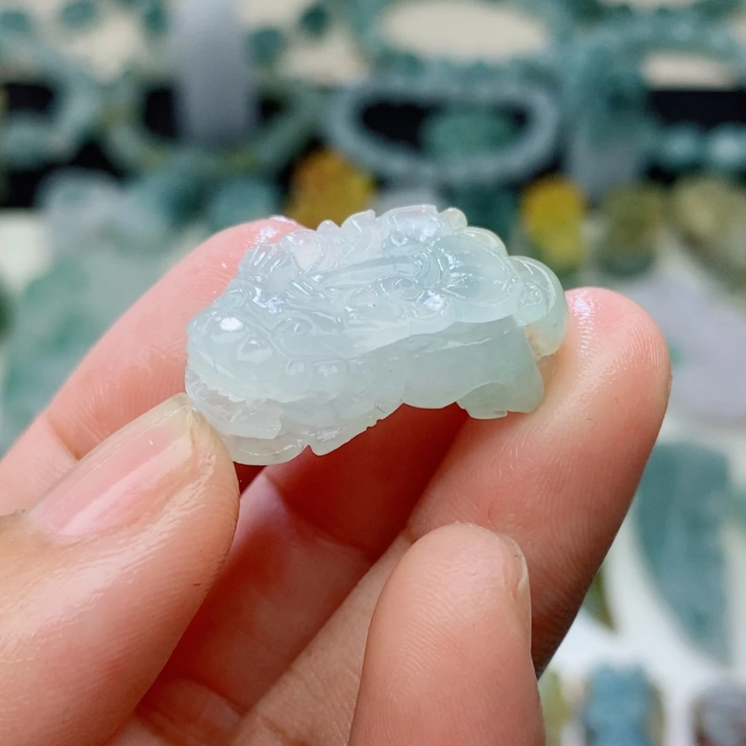 定制翡翠未镶嵌毛货抛光