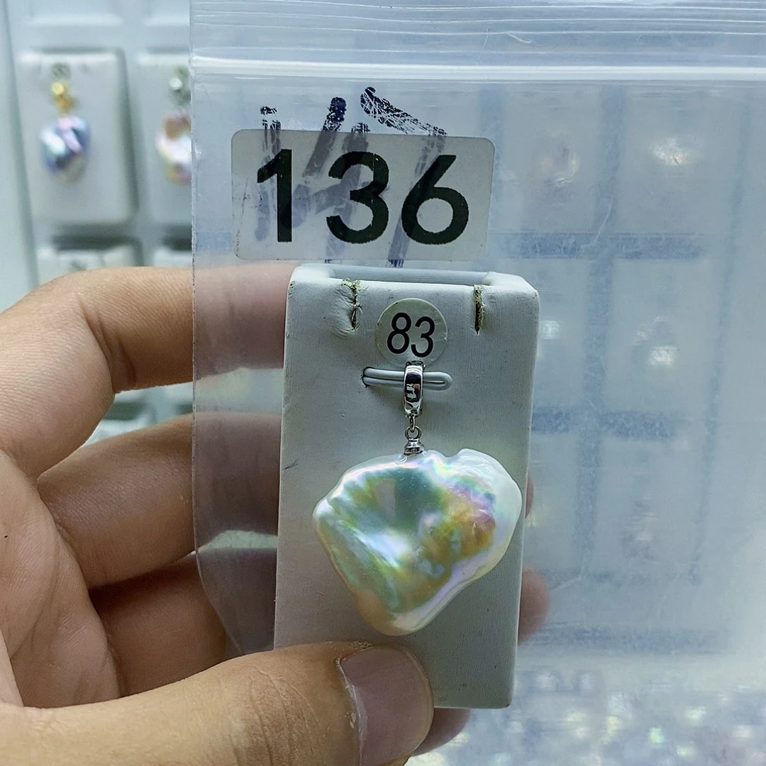 淡水珍珠合金颈饰