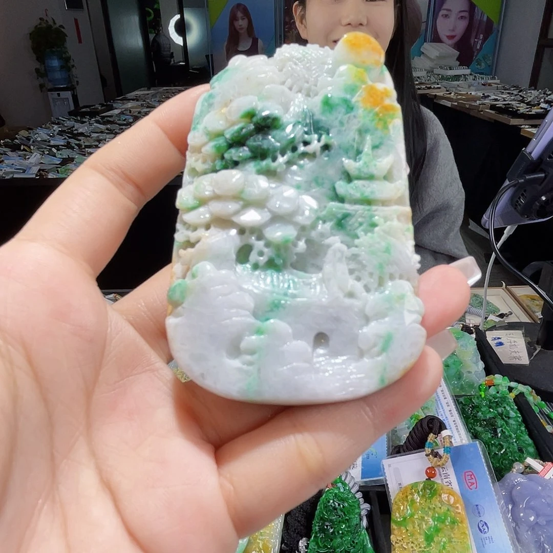 颈饰未镶嵌翡翠一