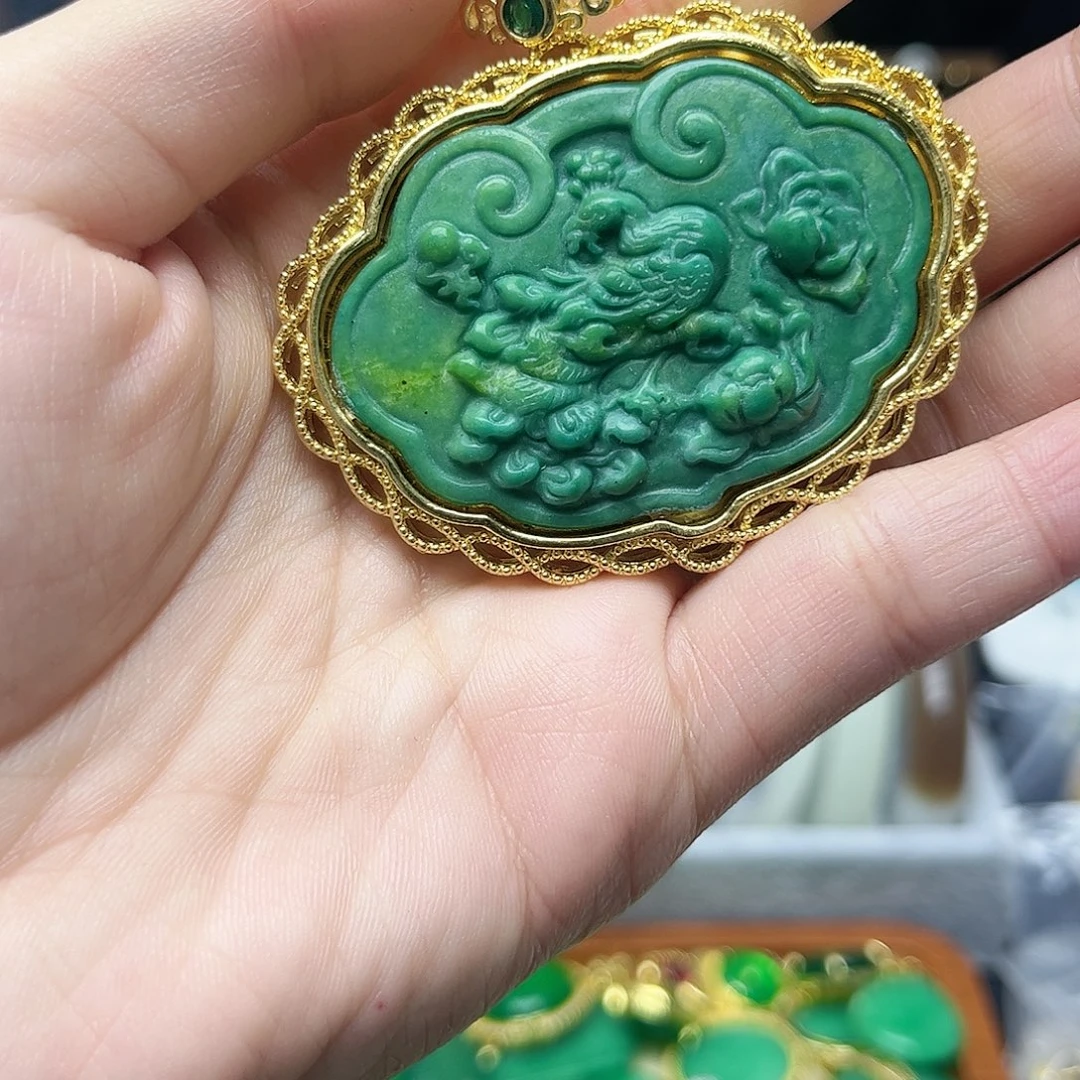 翡翠未镶嵌手链耳饰
