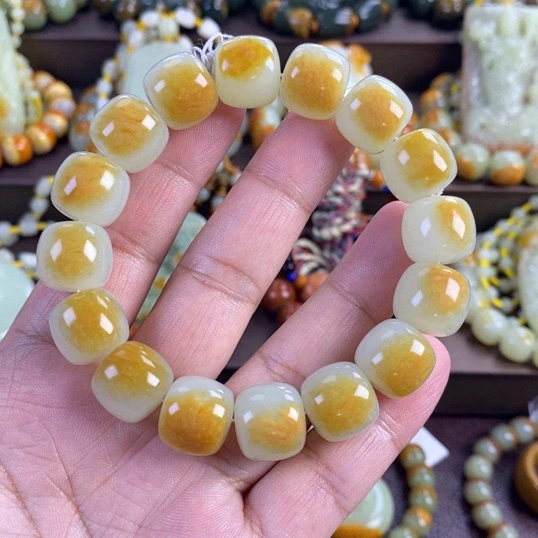 透闪石质玉未镶嵌手链