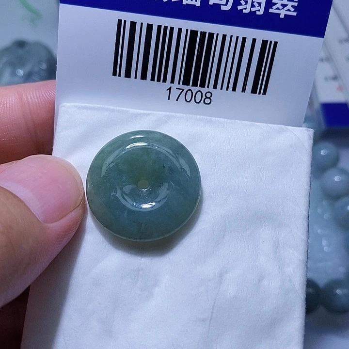 颈饰未镶嵌翡翠天光墟翡翠市场现金代购