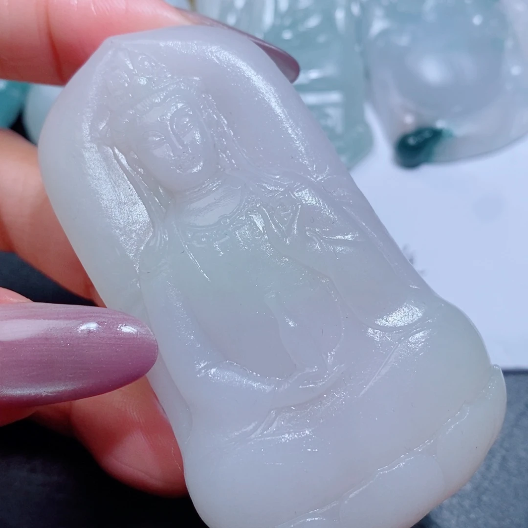 定制翡翠未镶嵌吊坠