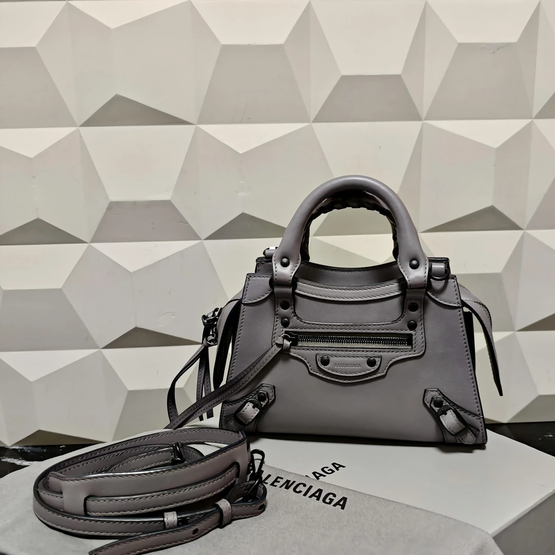 99新 Balenciaga/巴黎世家 /夏vv0927/单肩包/25773