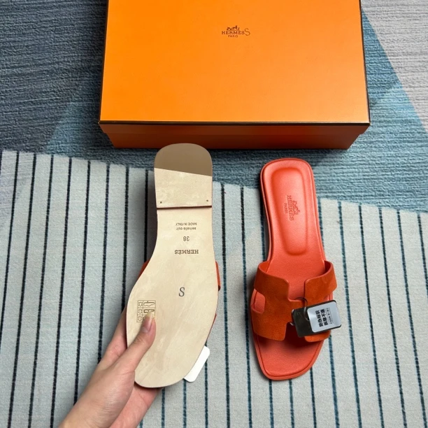未使用 Hermes/爱马仕 爱马仕橙色H拖鞋三八