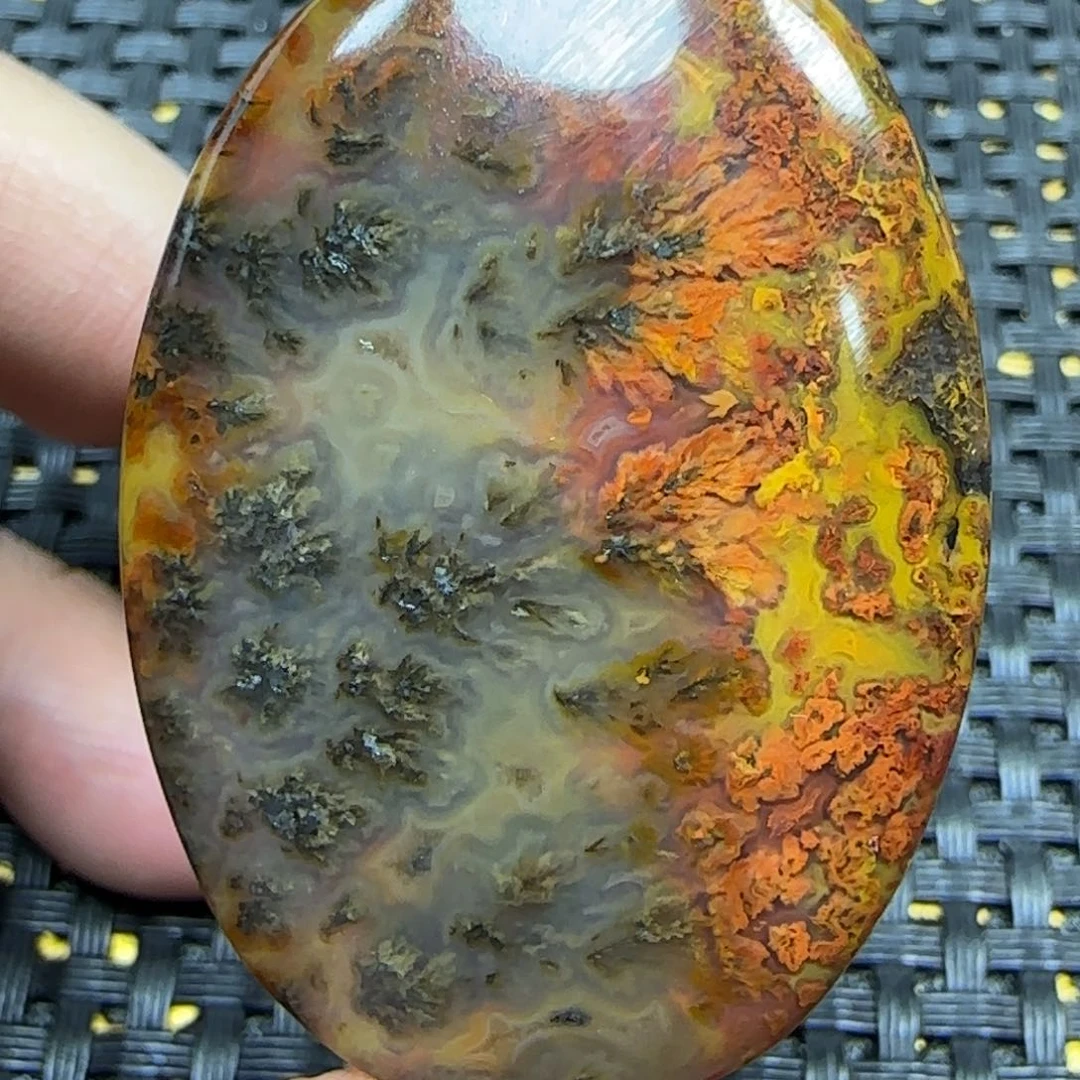 玛瑙/玉髓吊坠未镶嵌北*