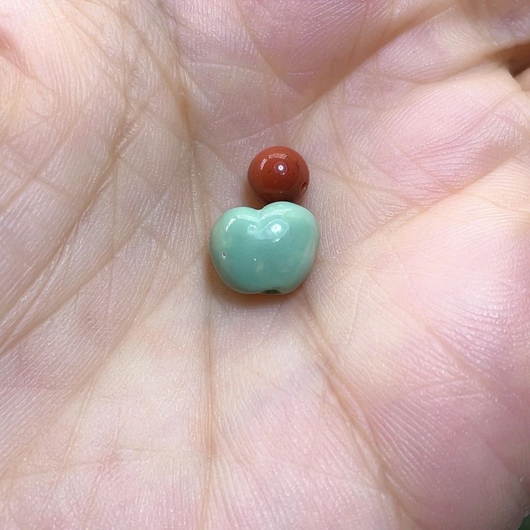 南红玛瑙配饰未镶嵌