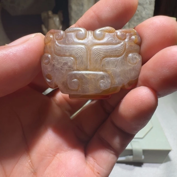 依***古和田玉（糖玉）未镶嵌挂件