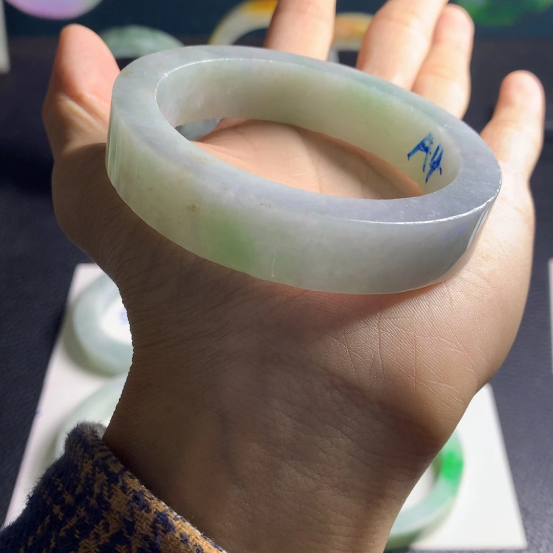 未镶嵌天然翡翠定制翡翠