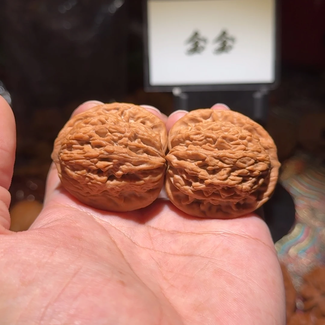 核桃把件151精品虎头，尺寸40