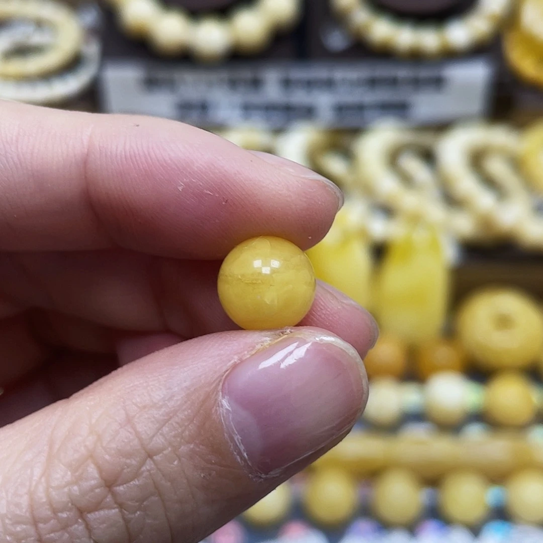 琥珀珠宝奇石未镶嵌9.8mm瑕疵
