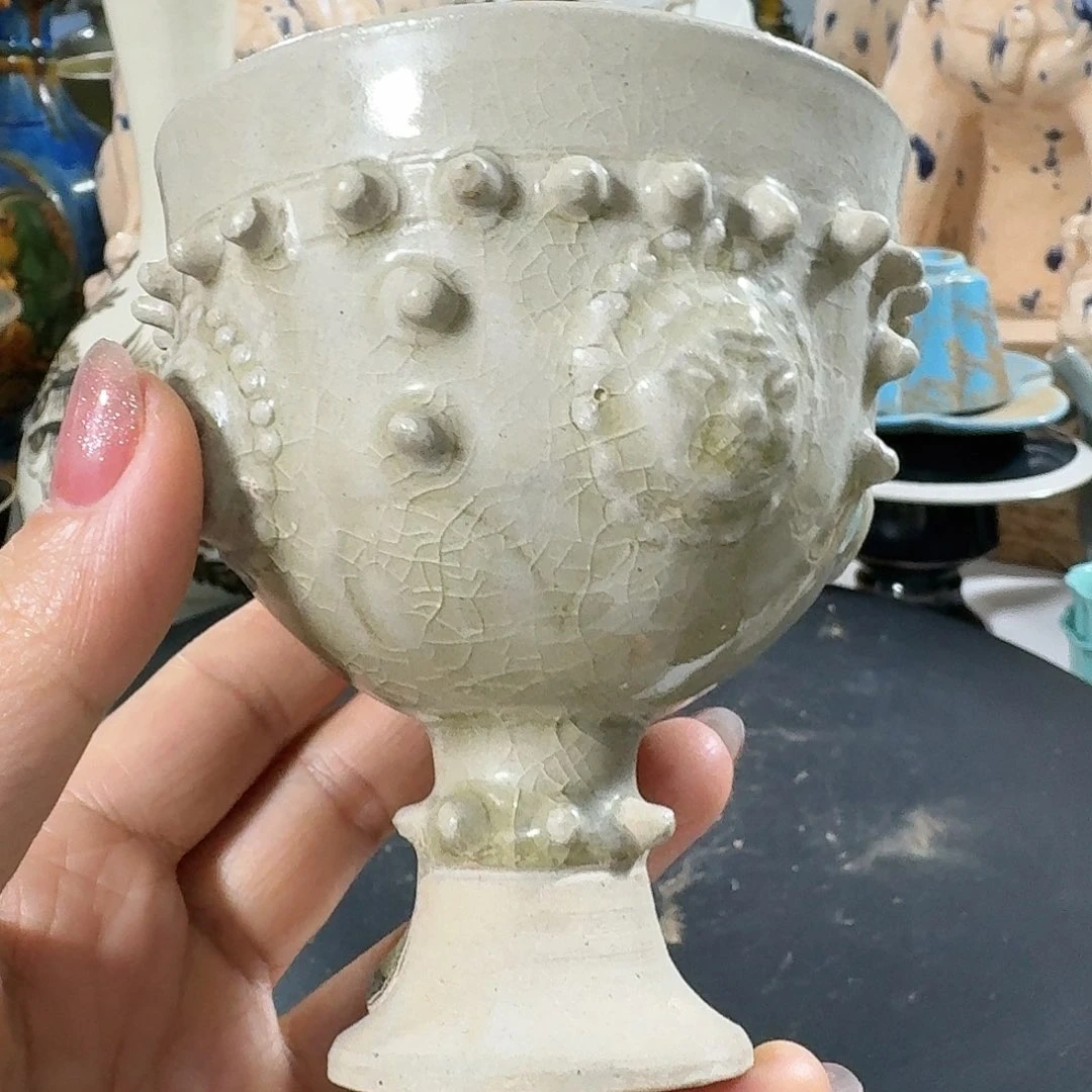 瓷片器形美观大方典雅