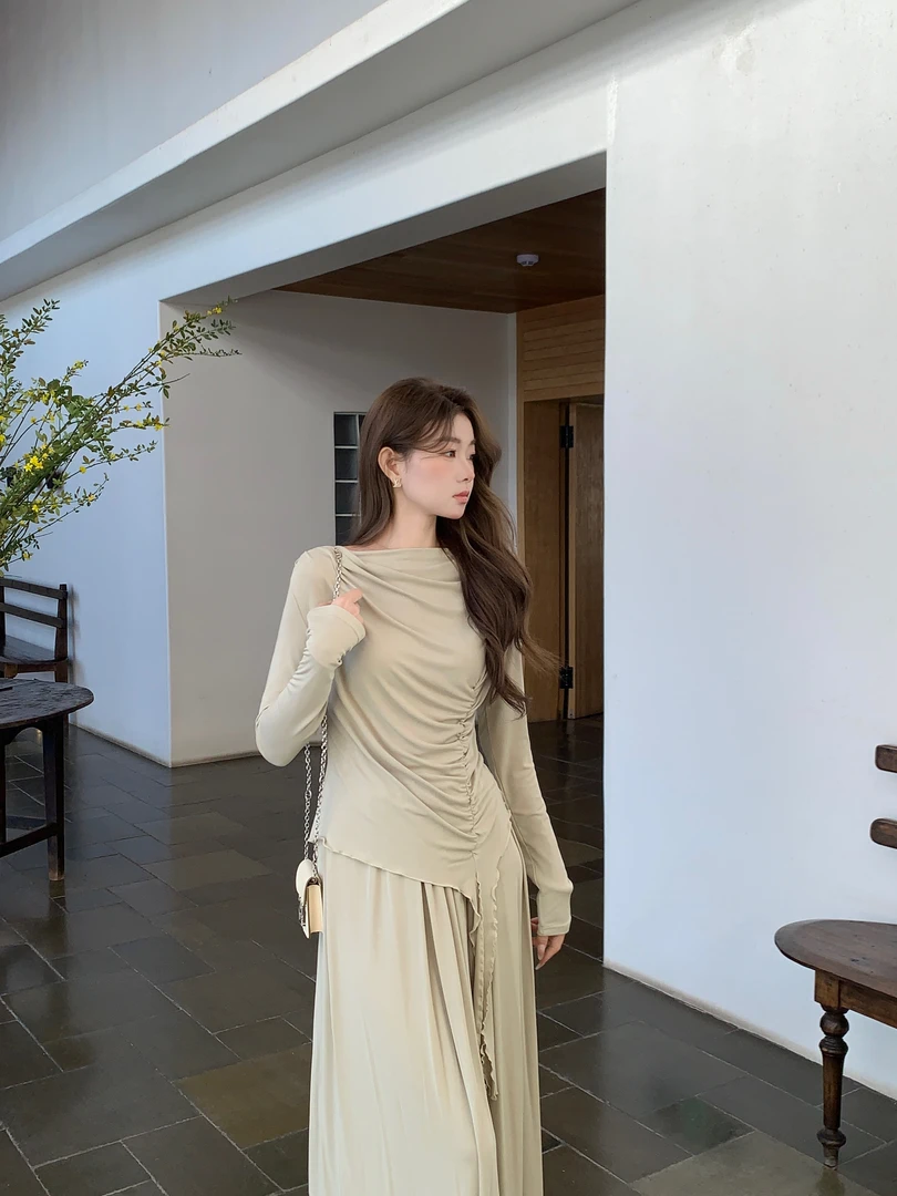 EIA一尧【慵懒纸片人】春夏慵懒松弛气质上衣+半裙显瘦姐系针织套装