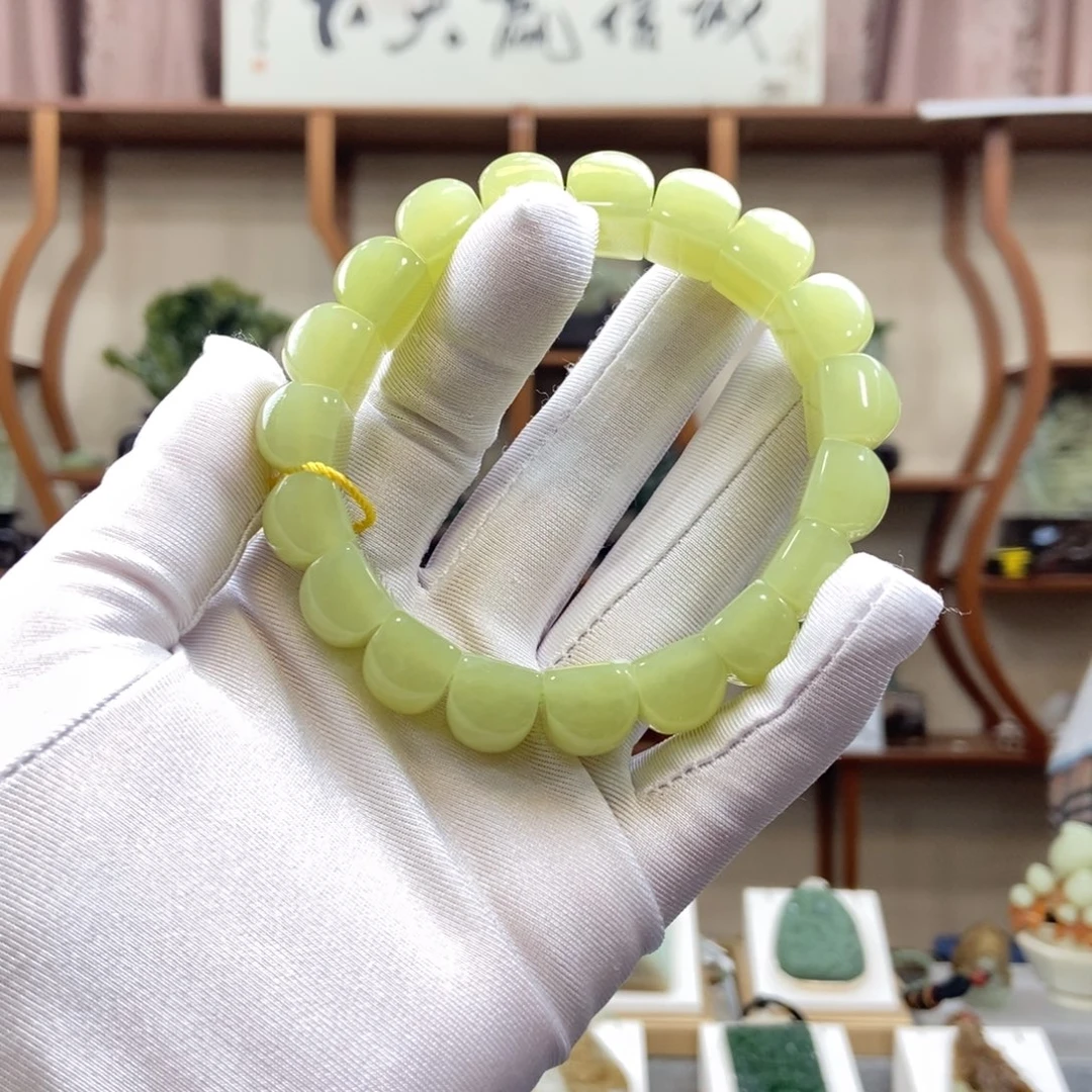 王***丫和田玉未镶嵌手链