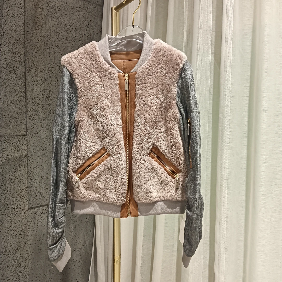 M4680特！ 版衣 假两件设计棒球领浅灰色皮毛一体外套  款号YP9369