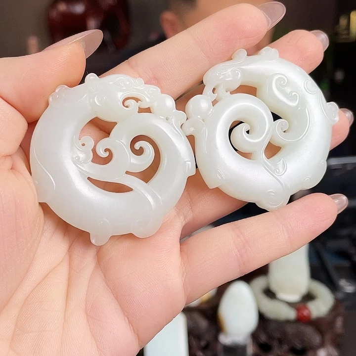 和田玉未镶嵌颈饰定制发货