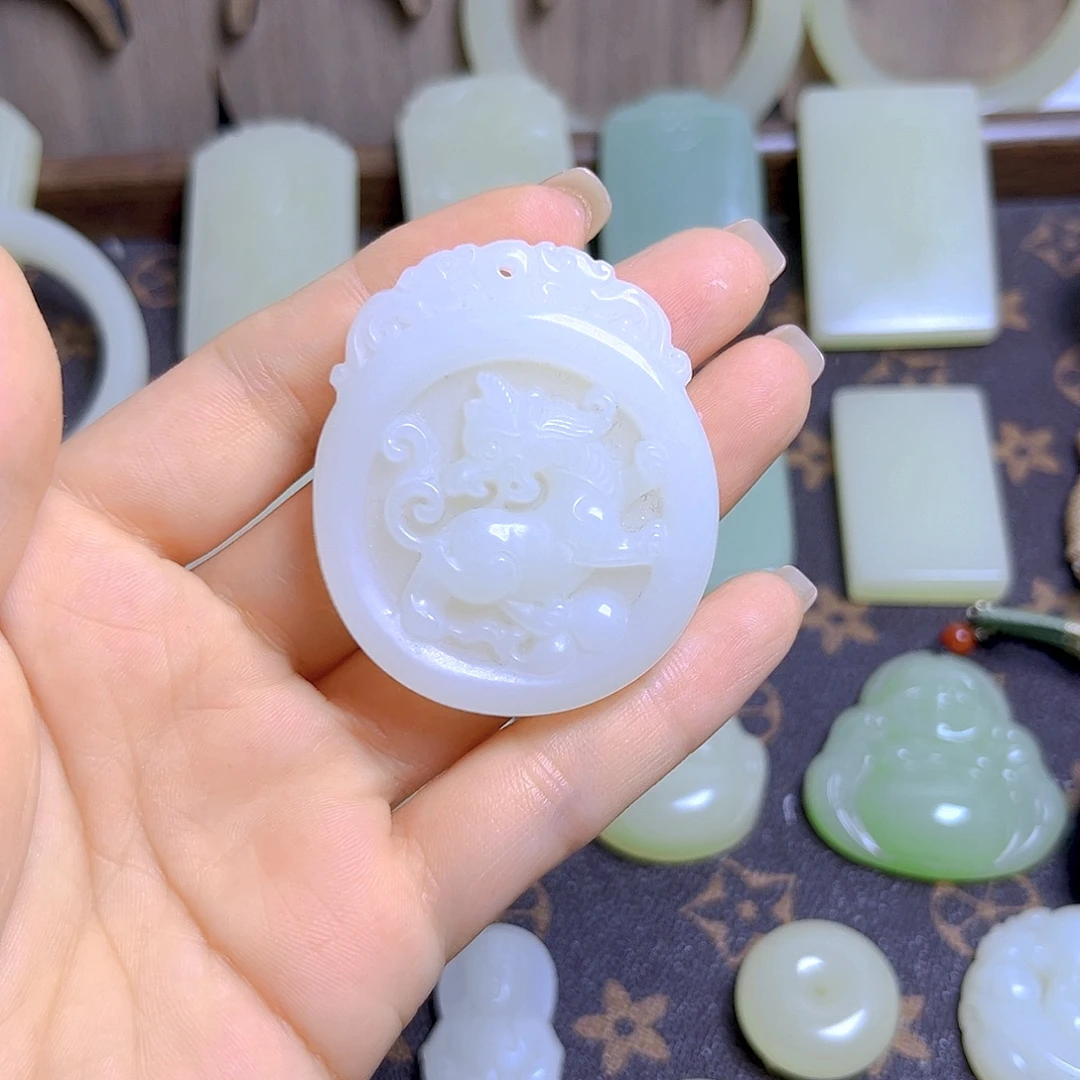 缘***哥天然貔貅无事牌吊坠