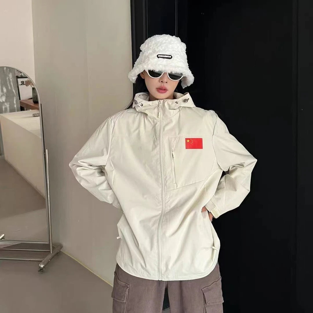 2025春秋新款情侣冲锋衣男女户外登山国家队训练服防风防水外套潮