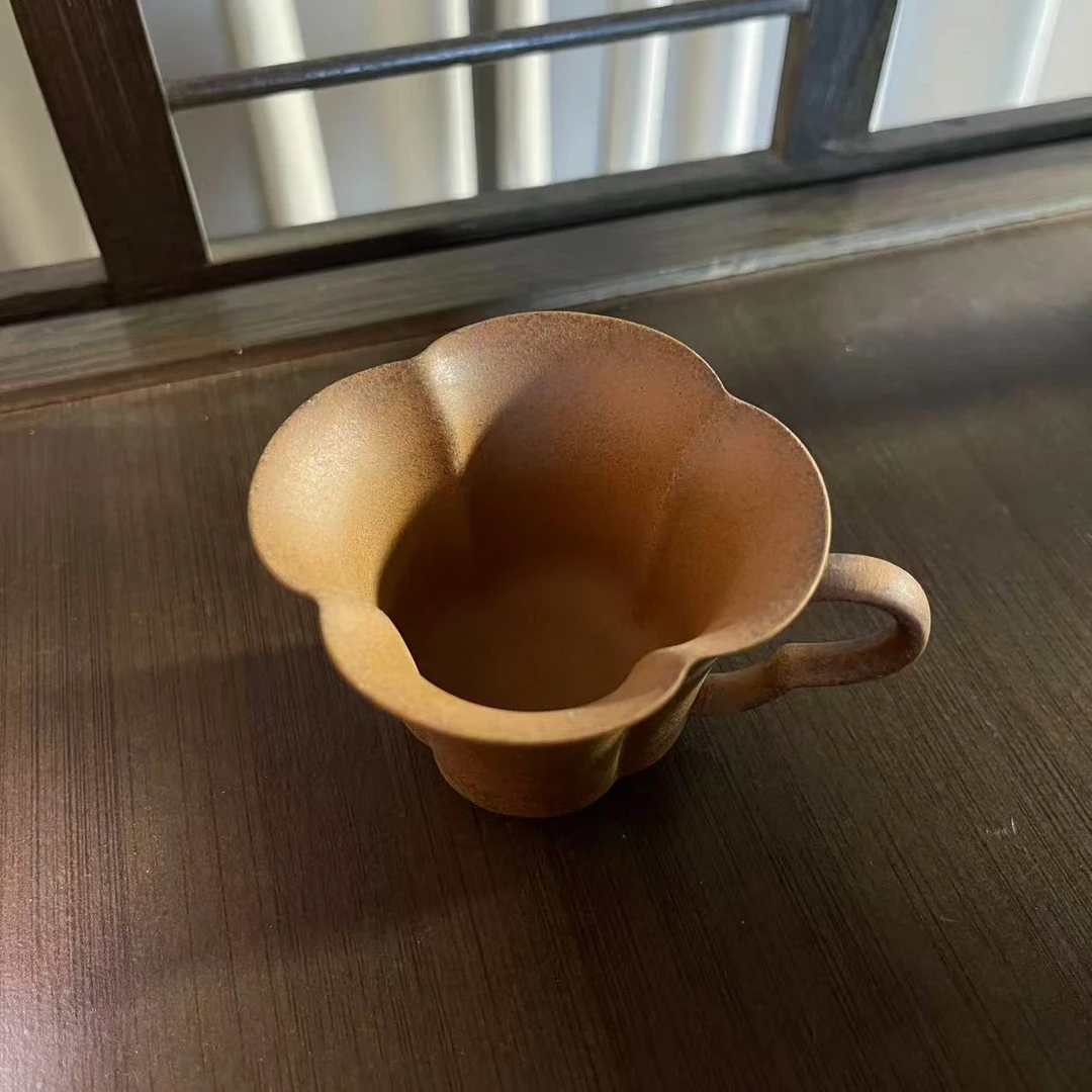 【正版川冶】四瓣口把手杯6605.老岩泥中式创意茶杯茶具主人杯品茗