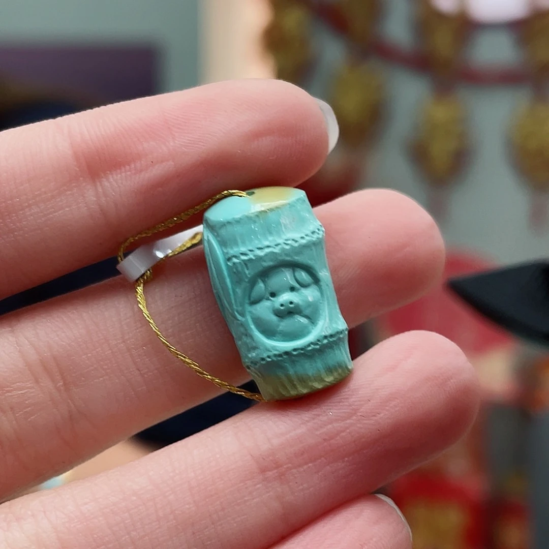 绿松石颈饰未镶嵌