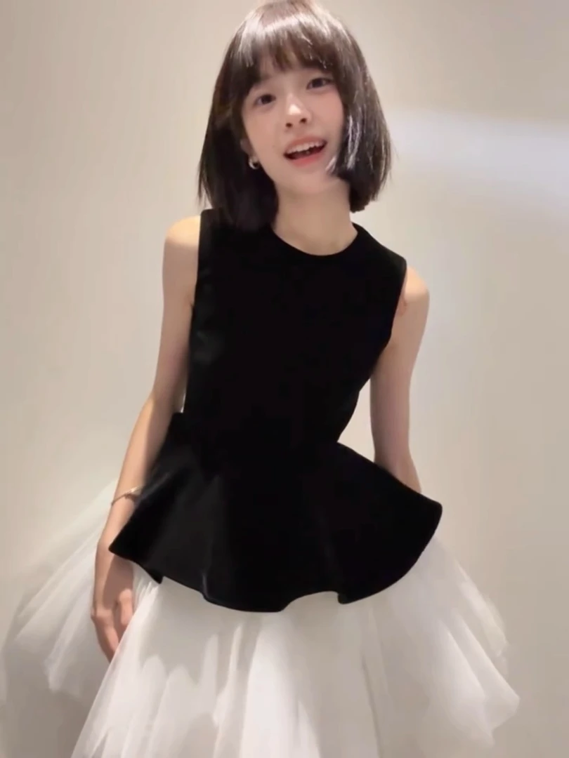 法式无袖背心网纱拼接芭蕾风连衣裙2025新款女丝绒公主风蓬蓬裙子